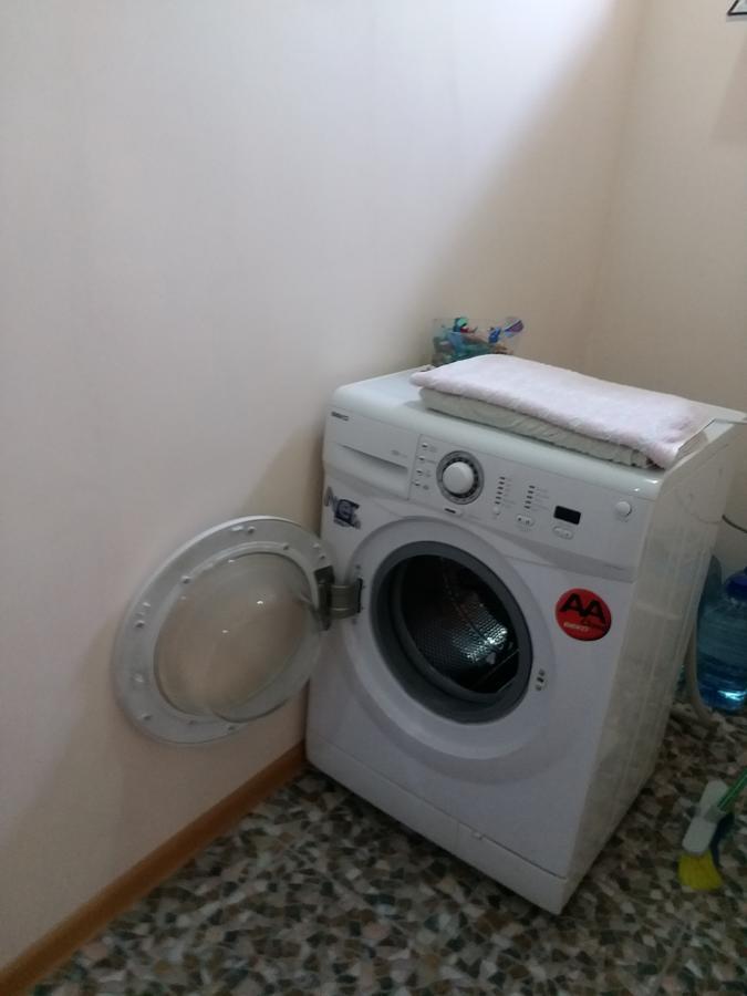 Apartment On Prospekt Mira 71 スフミ エクステリア 写真