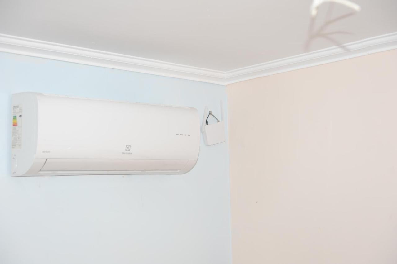 Apartment On Prospekt Mira 71 スフミ エクステリア 写真